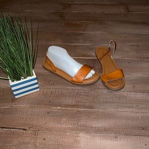 Express Leather sandals